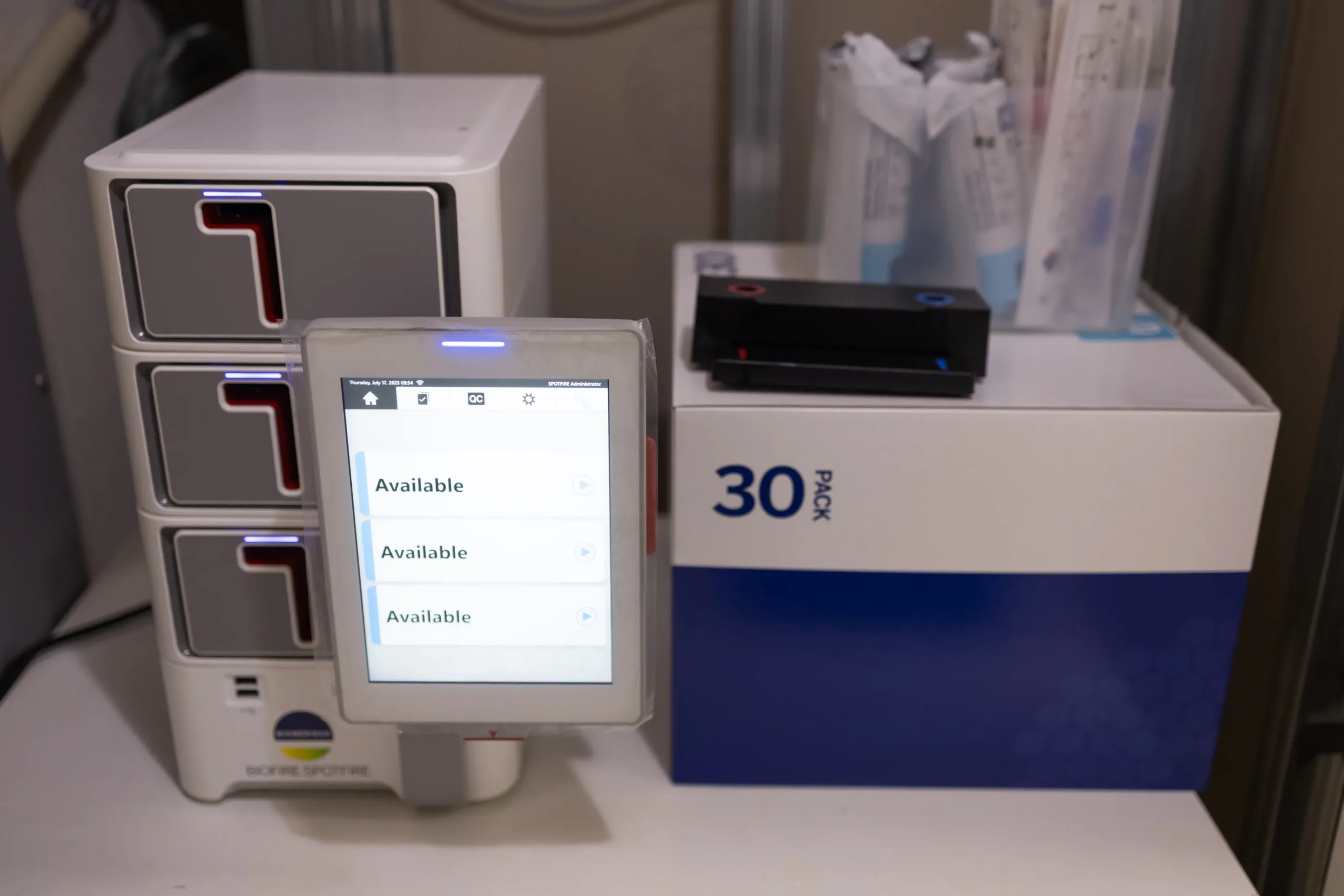 多項目同時PCR検査機器（BioFire SpotFire Rパネル）